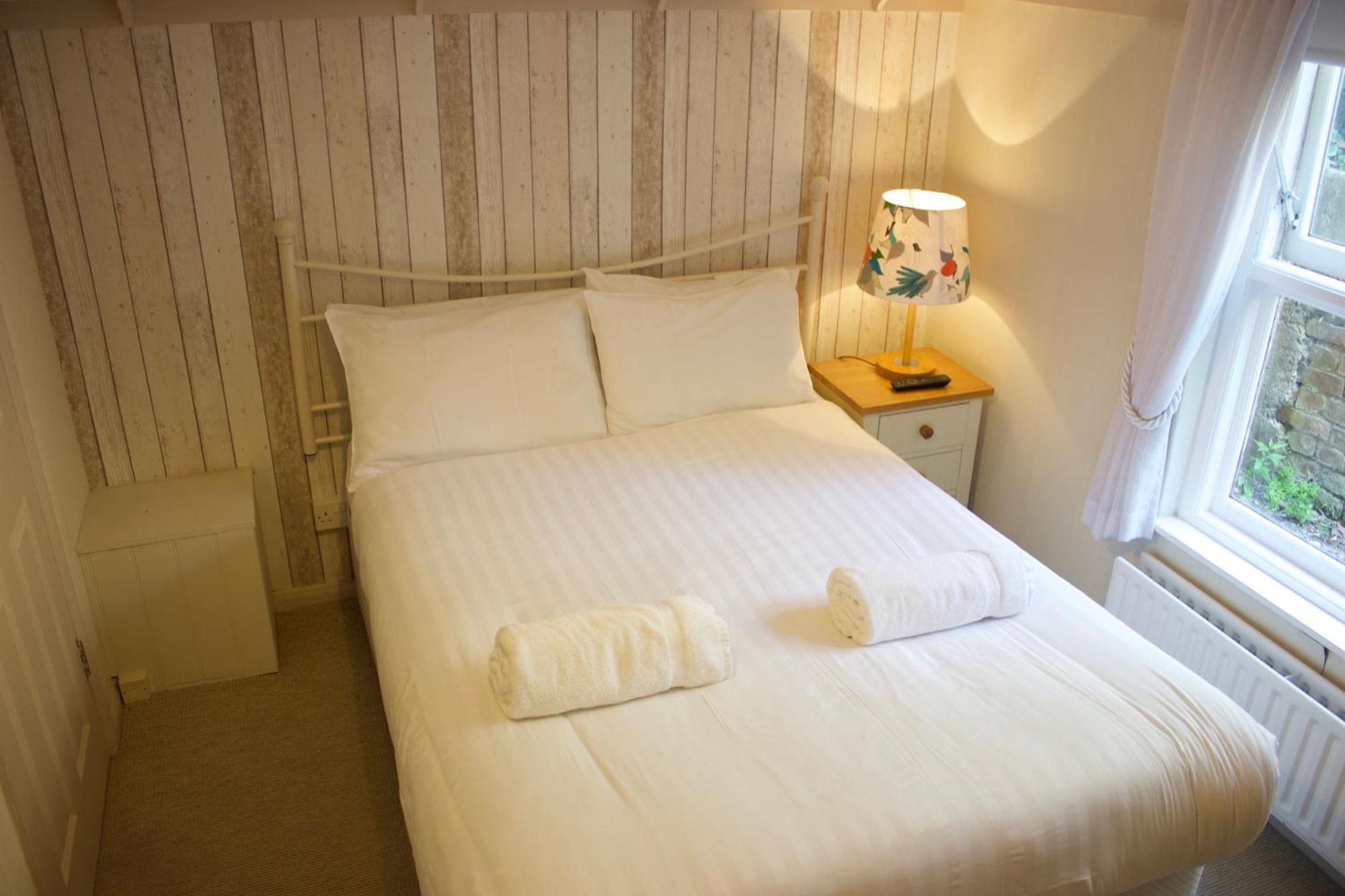 Durdle Door Hotel Лалуорт-Ков Экстерьер фото