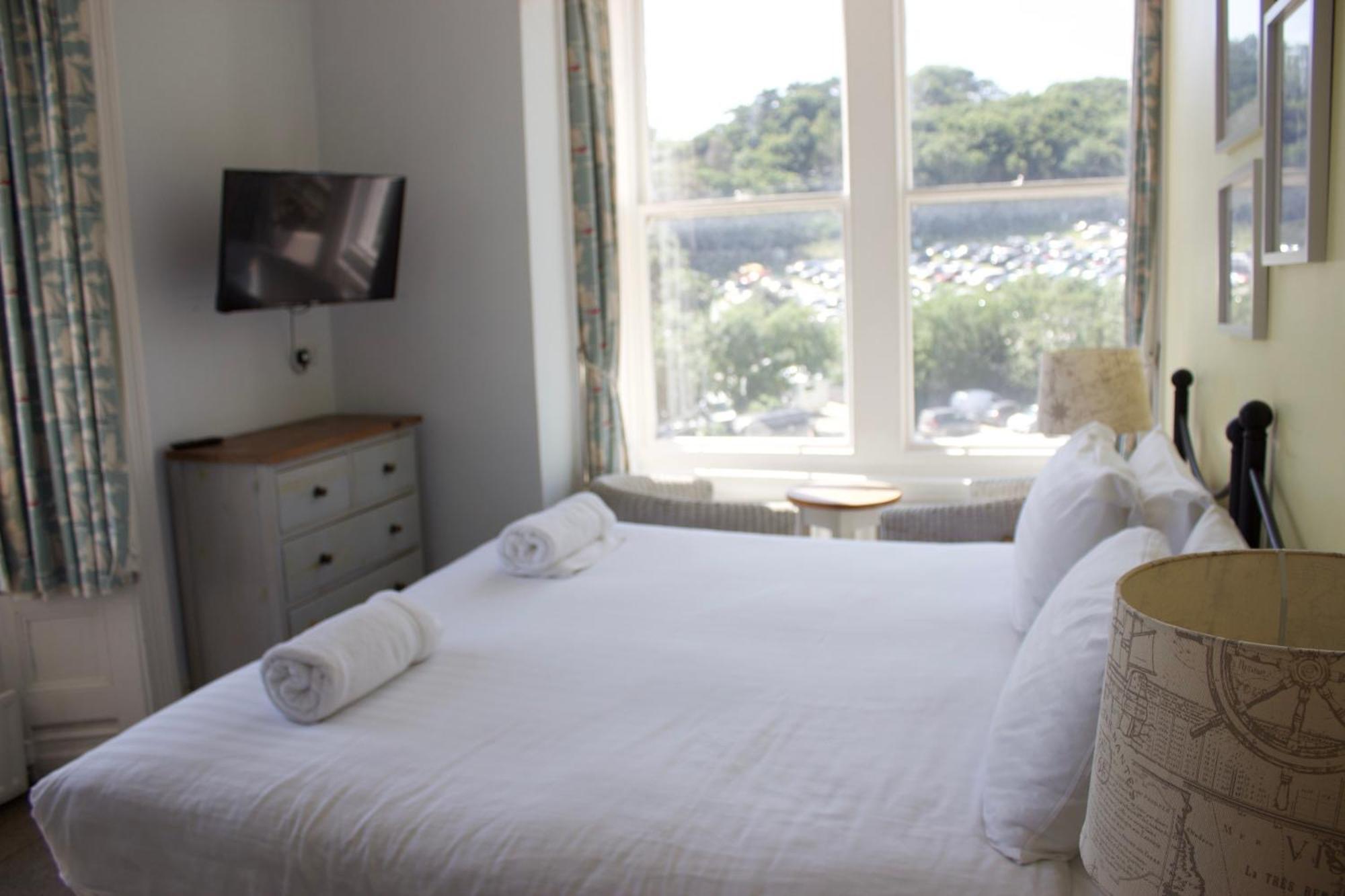 Durdle Door Hotel Лалуорт-Ков Экстерьер фото