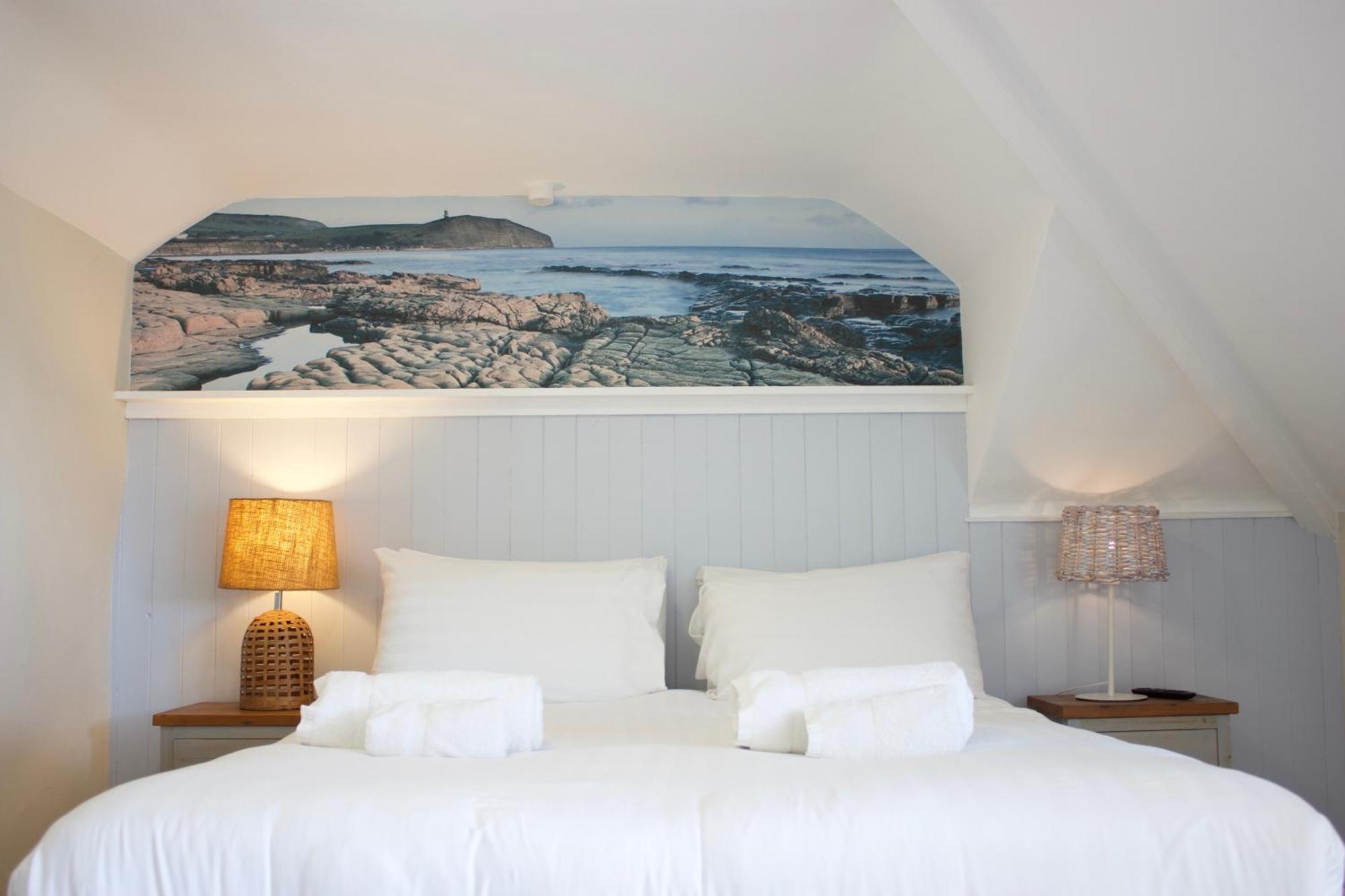 Durdle Door Hotel Лалуорт-Ков Экстерьер фото